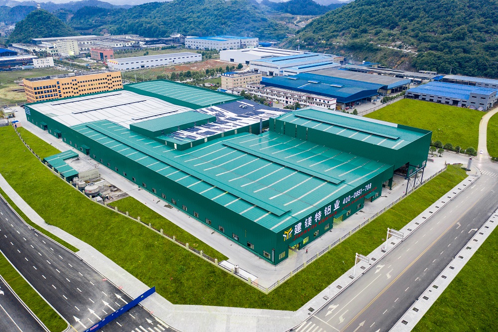 1_1595470458726074219.jpg DJI_0415沒合成.jpg